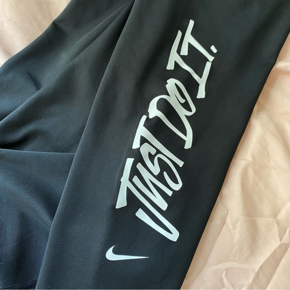 3/$39 Nike Just Do It ! Cropped Leggings S - Picture 5 of 5